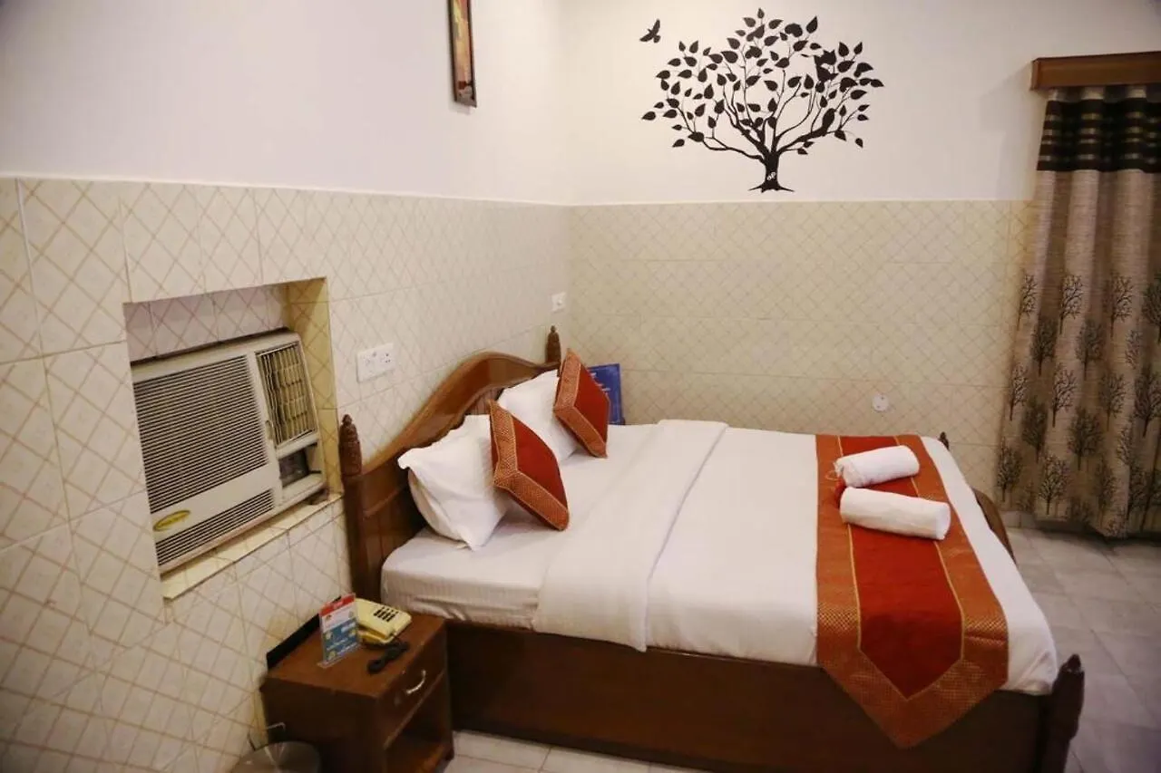 Hotel City Plaza 7 Chandigarh 2*,