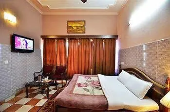 Hotel City Plaza 7 Chandigarh 2*,